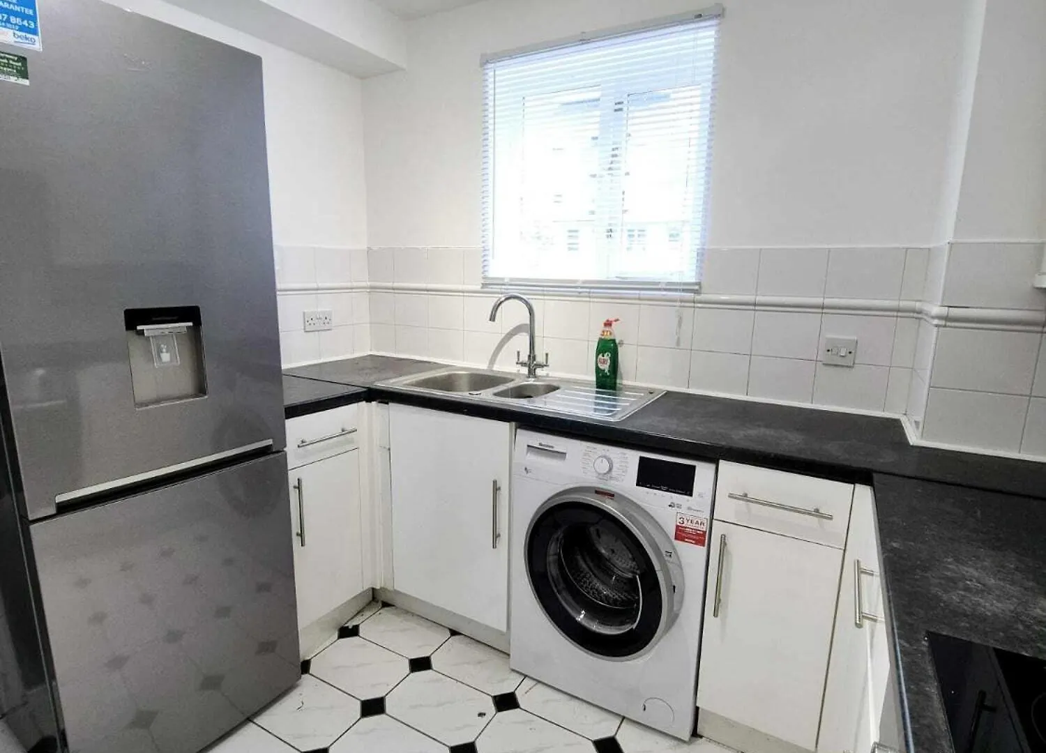 Holiday home Robinhuts Views Apartments London