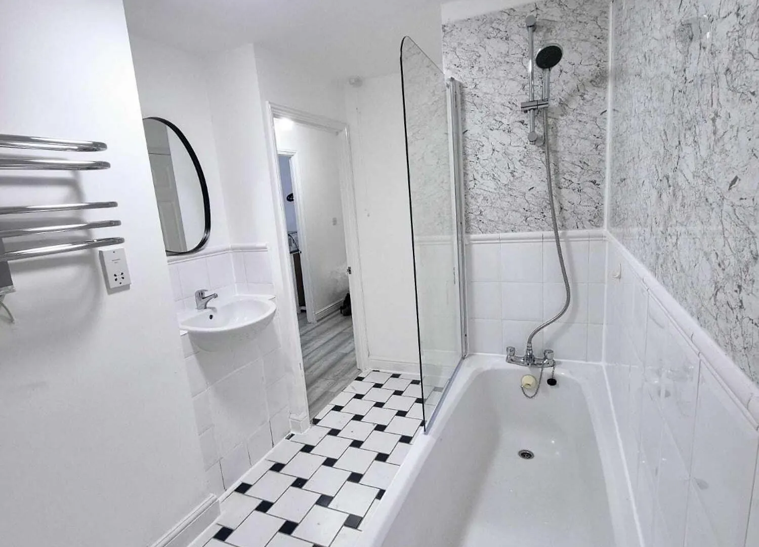 Holiday home Robinhuts Views Apartments London