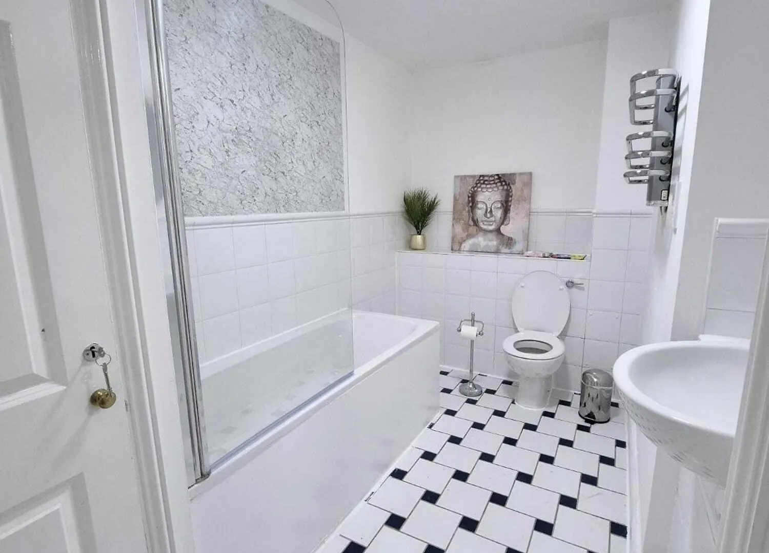 Robinhuts Views Apartments London United Kingdom