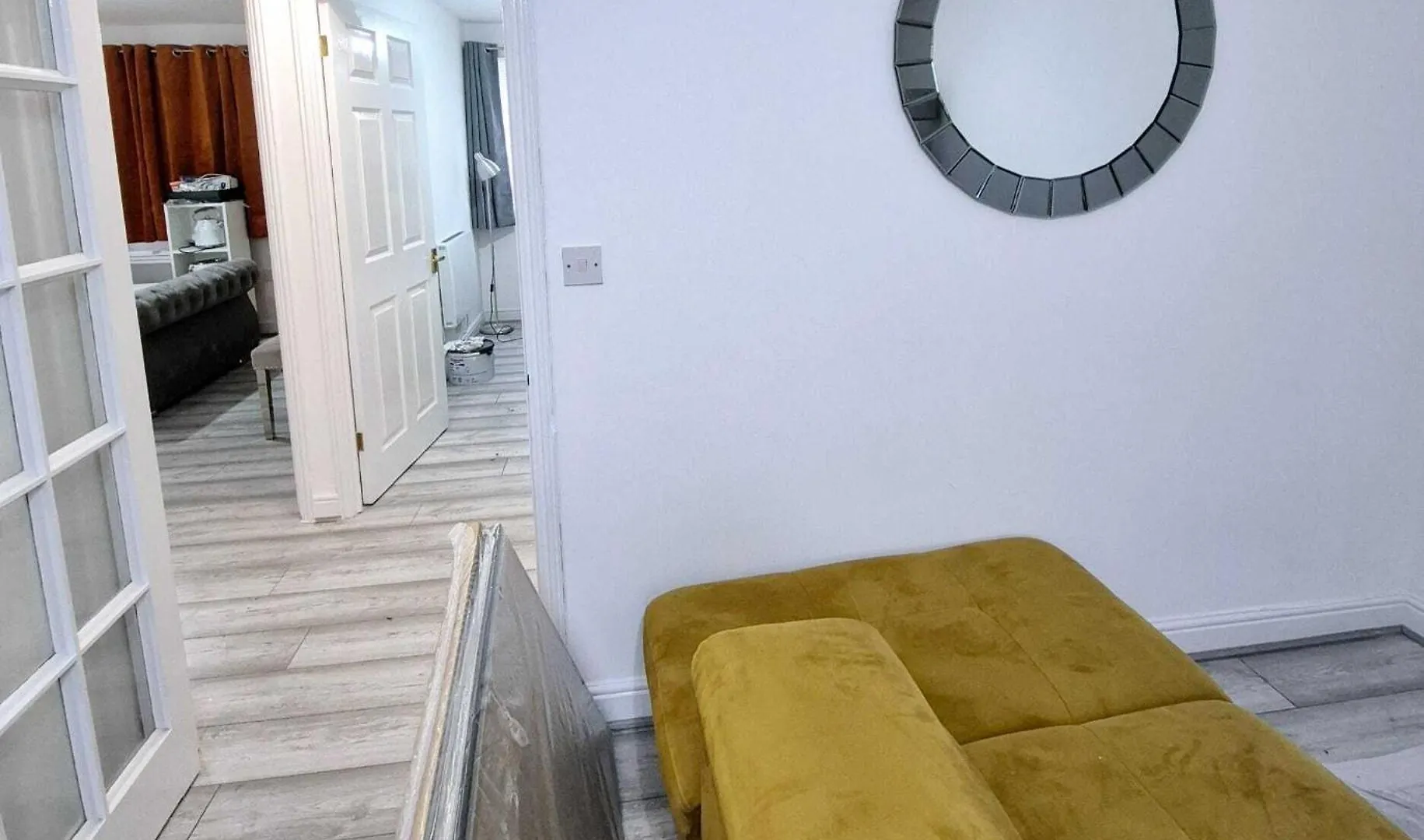 Robinhuts Views Apartments London United Kingdom